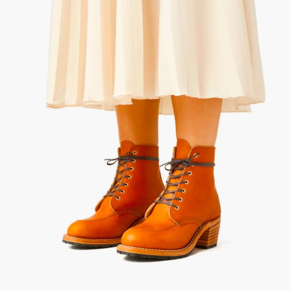 Red Wing Clara Women’s Heeled Ankle Boot in Oro Legacy Leather Size 5.5